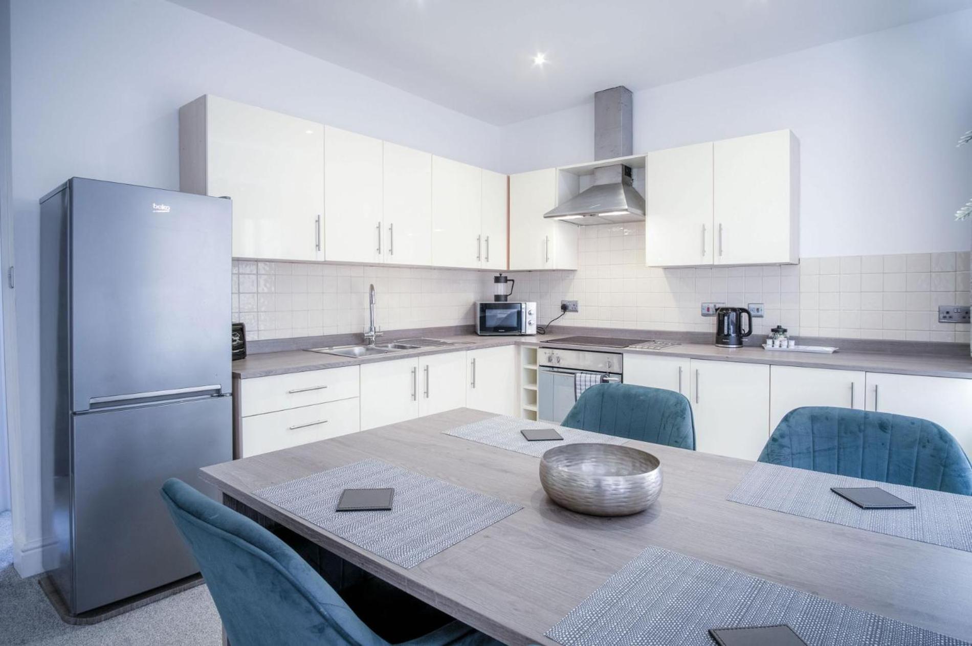 The Penthouse - 1 Bedroom Apartment - Ocean Breeze Port Eynon Exterior foto