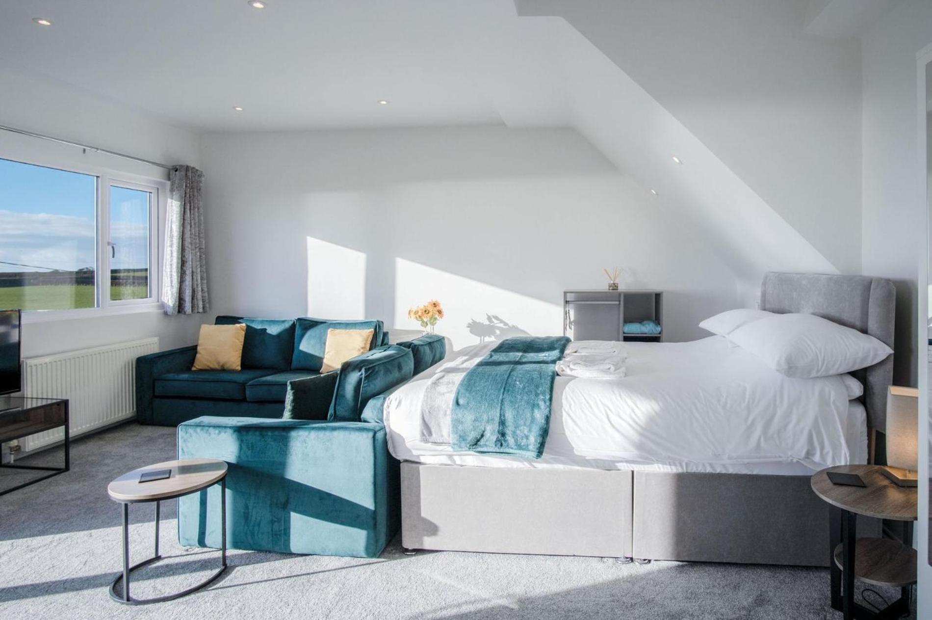 The Penthouse - 1 Bedroom Apartment - Ocean Breeze Port Eynon Exterior foto